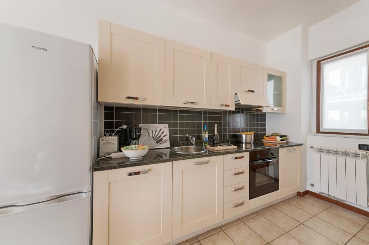 2-Bedroom Lakeview Apartment At The Lake Acquaseria Kültér fotó