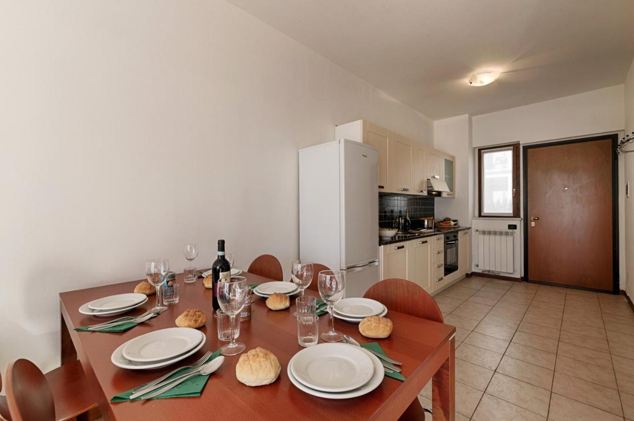 2-Bedroom Lakeview Apartment At The Lake Acquaseria Kültér fotó
