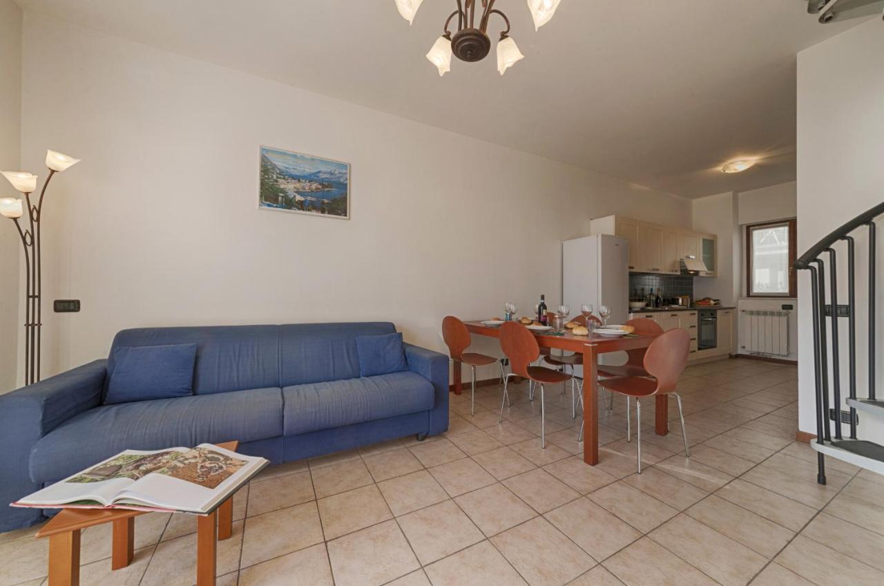 2-Bedroom Lakeview Apartment At The Lake Acquaseria Kültér fotó