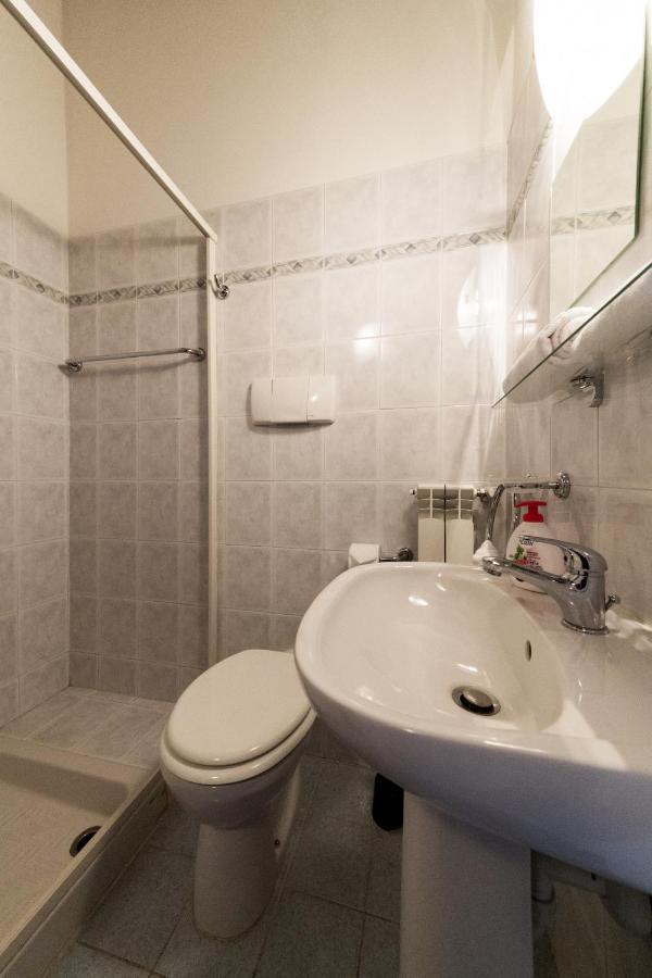 2-Bedroom Lakeview Apartment At The Lake Acquaseria Kültér fotó
